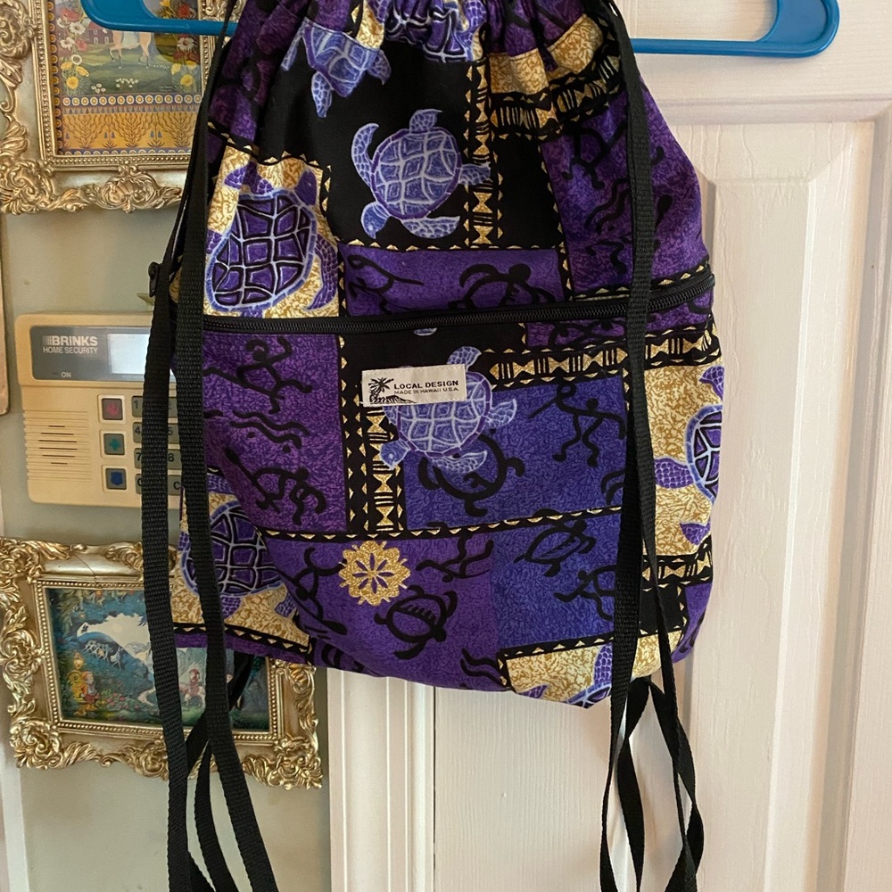 Local Design Hawaii Purple Turtle Drawstring Bag
